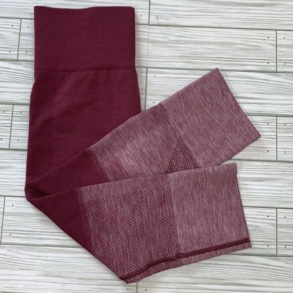 Lululemon capris legging size 4 - Picture 4 of 7